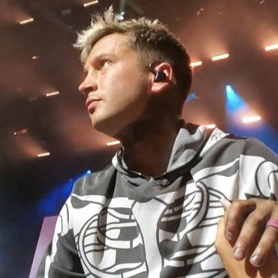kat0_bug's profile picture. 𖥔 ݁˖  ࣪ remembering certain things ࣪  ˖ ݁𖥔