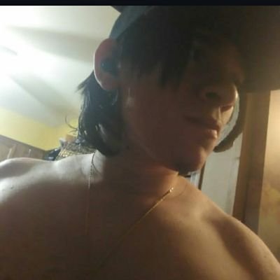 • Something original
• Anime/Gamer Nerd/DaddyDom
• Broly
• Singer/Screamer as a hobbie
• Single
• Level 31/MDNI
• Linkin Park
• (Old) pfp by @xx_crimsonx_xx