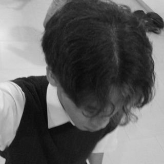 nerdytrouble's profile picture. in engineering ⚙️💻