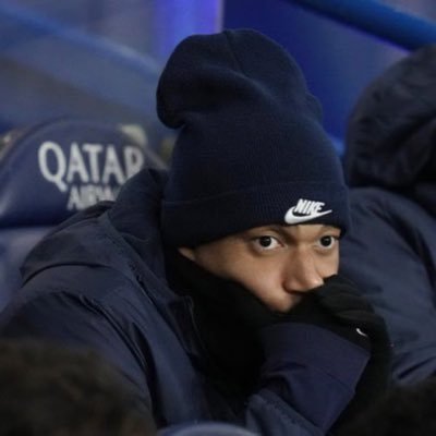 mahrezfort's profile picture. Rent free in your head. Priv: @PC_Ashpriv #LaPora1