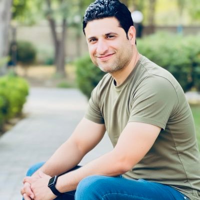 urfann's profile picture. Just an ordinary person in this extraordinary world...