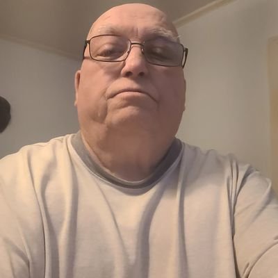 Tom332074424979's profile picture. 