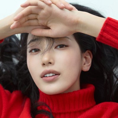 Suzyouth's profile picture. Are you aware that you are very loved?
