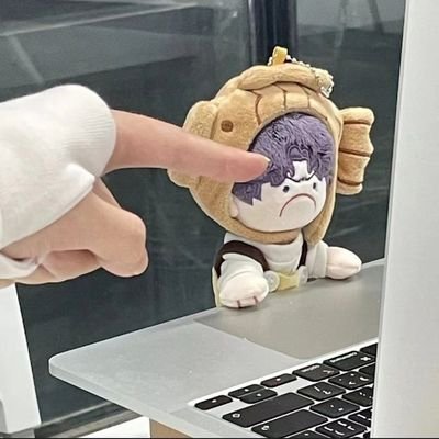 leowolf_al03's profile picture. 