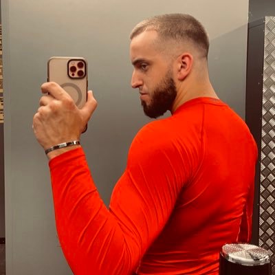 DenimTony's profile picture. Not safe for Twitter… but safe with you 🤫 🏳️‍🌈🇺🇦 🇩🇪