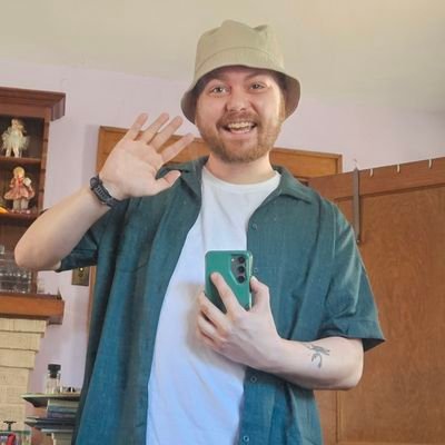 humorouspun's profile picture. This is a place of chaos. he/him