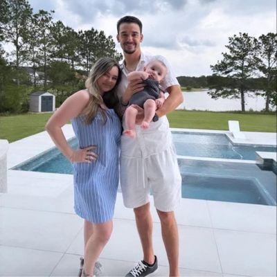 wbtAKiDb's profile picture. Family is Everything for me ❤️