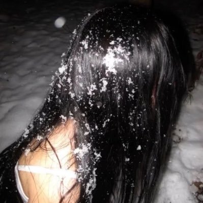 nrii6s's profile picture. his #lover girl