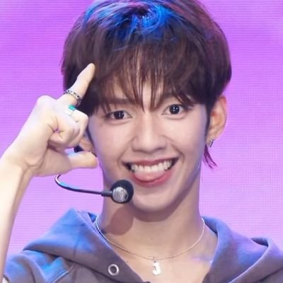 FlareRiri85304's profile picture. Army & Ahof fan 💕

made this new account solely for BTS and AHOF 💞