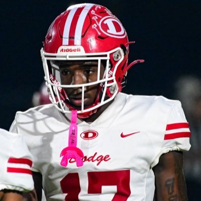 Tj_fordham's profile picture. C/O 2026🎓WEIGHT 185| 6’2 DB /GA Email tj.terrance.fordham@gmail.com| Cell 229-332-0027