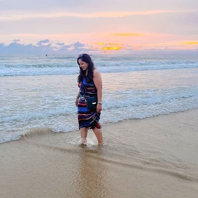 natashakhanna17's profile picture. • Marketing Professional•
             Photography, Dance, Cinema & Travel Lover