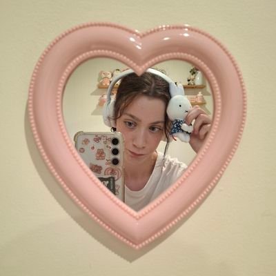 TAYTAYTAY2555's profile picture. Cat diary🐱
If anyone Ik find this, u never saw this🫣