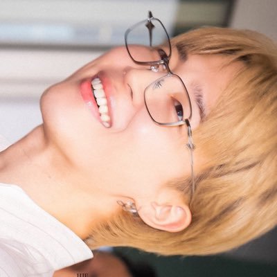 yoongojo's profile picture. shhh si no sos bts no opines. @kooneroo 💖