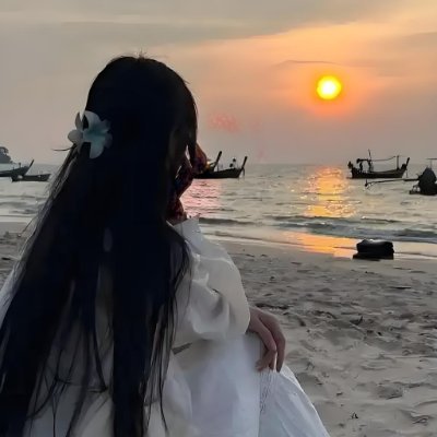 eznxeeerg's profile picture. 日本の繊細さ、スウェーデンの冷たい光、タイの眩しい海……どれも私の大切な片隅。旅が私を育て、投資が私を落ち着かせてくれます🌙📈
日本語を勉強してる自分がちょっと可愛い✨