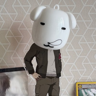 ochi478's profile picture. 진격거에 미쳐있음(특히 포르코)