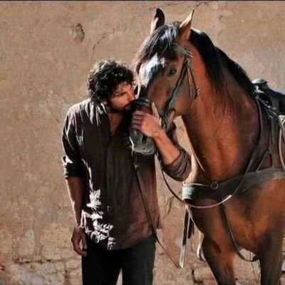 e_i9i's profile picture. تفائل على الدوام فربما يكون تفائلك هو المفتاح الأهم لسعادتك.