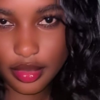 myaaw30's profile picture.