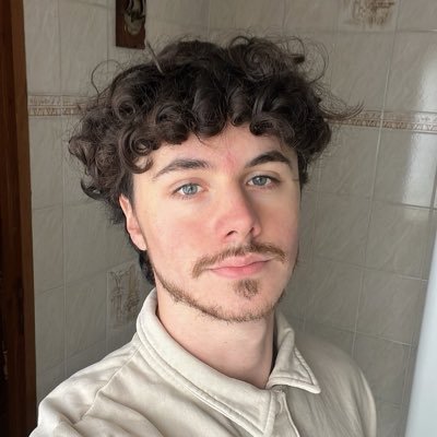 Arl_181's profile picture. Gym Geek / Marketing / found training
