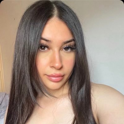 savannahwr9's profile picture. Face life with a smile, every day is worth looking forward to 🌸