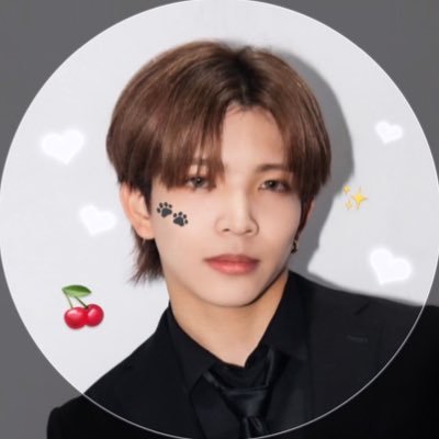 素敵カードげっとした😼🤍（出るまで約50枚➰） 秋か冬か分からない