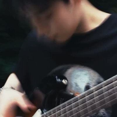 rizkrstn's profile picture. - ❄︎ for voting, reading au, and stan acc. ❄︎||