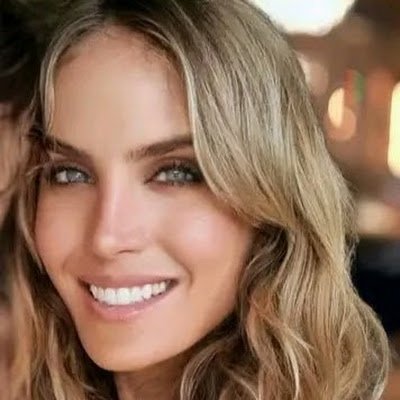 KosaNathalie's profile picture. 