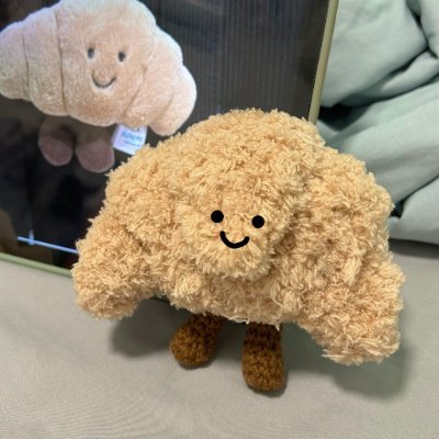 MMyozawwin's profile picture. 동남아 여러 곳을 여행하며 많은 커피 향을 모았습니다.