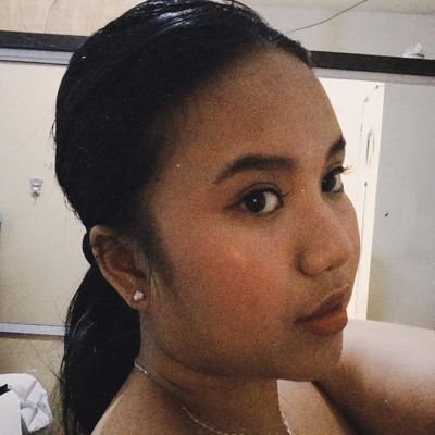 erichanaa's profile picture. hindi ko pa naikekwento