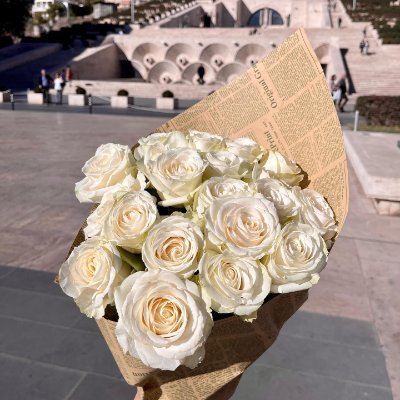 RoseUrielcsrona's profile picture. A lover of life’s simple joys, from sunsets to coffee mornings. Passionate about creativity, growth, and making every day count.