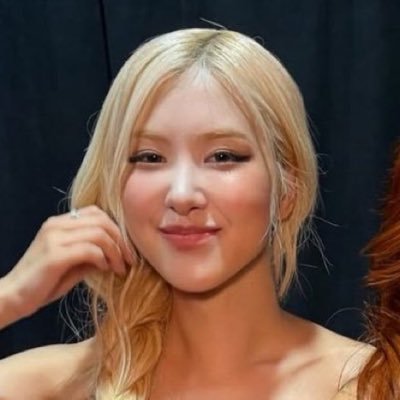 happyplce's profile picture. i never cared