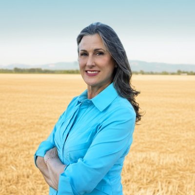 MoniqueforOR's profile picture. Colonel, Advocate, Mother | Congressional Candidate for OR CD-4 | Time for Common Sense & Results Oriented Leadership 
#deploymonique