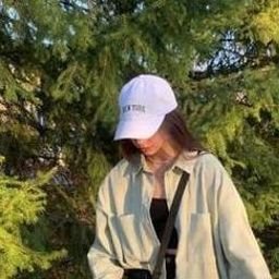 Yprigal987127's profile picture. 