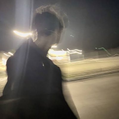 ooo74325's profile picture. 