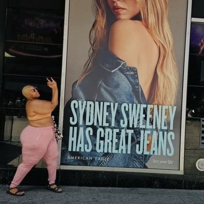 JBowson31288's profile picture. A Lion doesn't fear a Hyena.
Start where you are. 
Use what you have.
Do what you can.