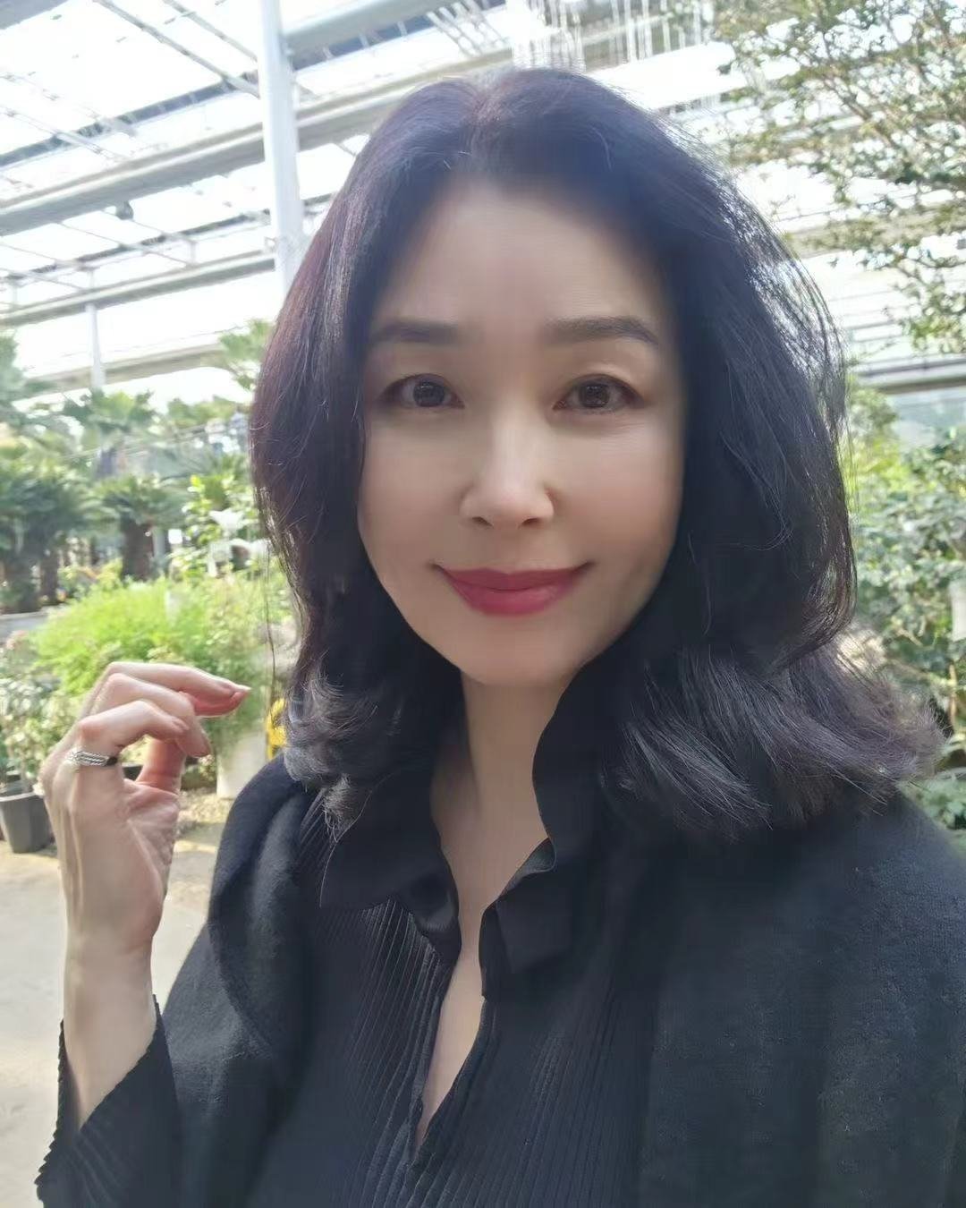 42​歳 独身です DMはフ​ォロワーさん だけ