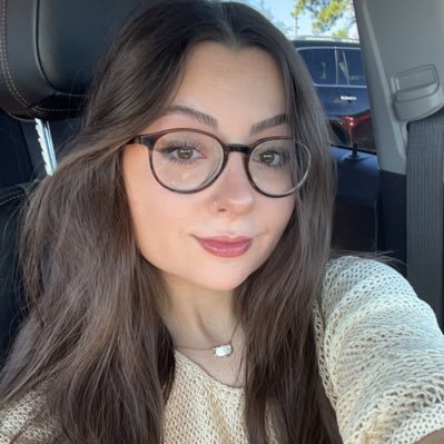 avokydo's profile picture. Florida girl. 25. America first. Jesus is king. 🇺🇸💫📚🐈‍⬛👩🏼‍💻