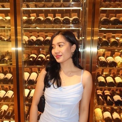 jomella_'s profile picture. 