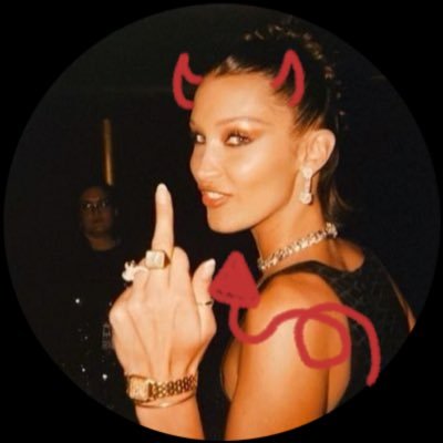 landolaurent's profile picture. .𖥔 ݁ ˖ ❝  𝙨𝙩𝙧𝙞𝙠𝙚 𝙖 𝙥𝙤𝙨𝙚 .ᐟ  ❞