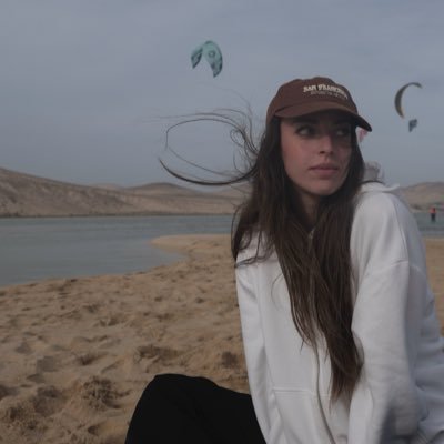 cla__del's profile picture. 