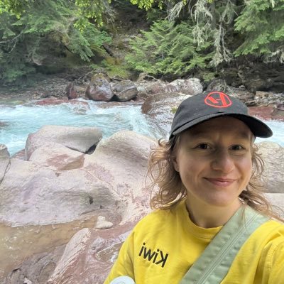 leandra_pund's profile picture. |-/ stay alive 🤍 she/her •BLM• 🆓🍉