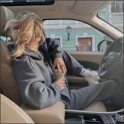 priselac4934495's profile picture. 