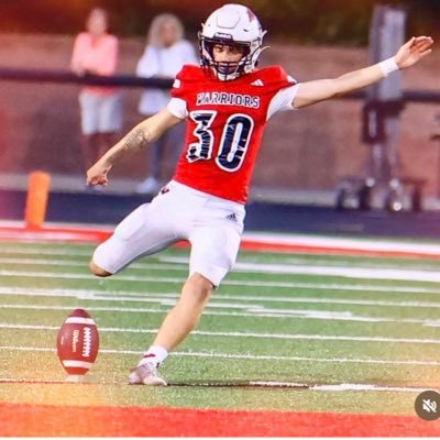 Everest_30's profile picture. 4.5⭐️ Kicker 4⭐️ Punter 2026 🏈🏆JR yr: 8/11 FG (6/7 in playoffs) 41/44/37/30/31/34/38/40 PAT 58/64 KO: 79 4009 YDS LN 64 https://t.co/MWazFFaozY