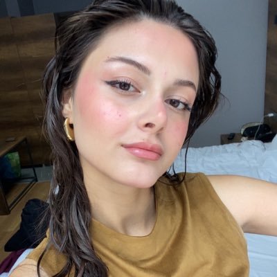 Symaadmrtss's profile picture. dr