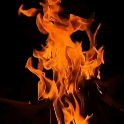 ggalaxitop's profile picture. Boos