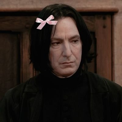 tmromommerosasu's profile picture. Still arguing but now i get grades for it👩‍⚖️