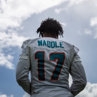 ShadwTron02's profile picture. My names Violet or shadow! | Lesbian | 18 | She/Her | BMF🫶? | My Bsfs : | @kayvi0 | @Marcu_Nutella | Loves Football | #Phinsup | P ml❤️💍