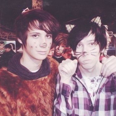 phoenix_ash___'s profile picture. 🇲🇽🏳️‍⚧️ Just a silly guy who loves DnP and StarKid