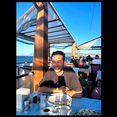 Furkan_alp26's profile picture. Yolda yürürken sigara sarabiliyorum
*update* artık karanlıktada sarabiliyorum