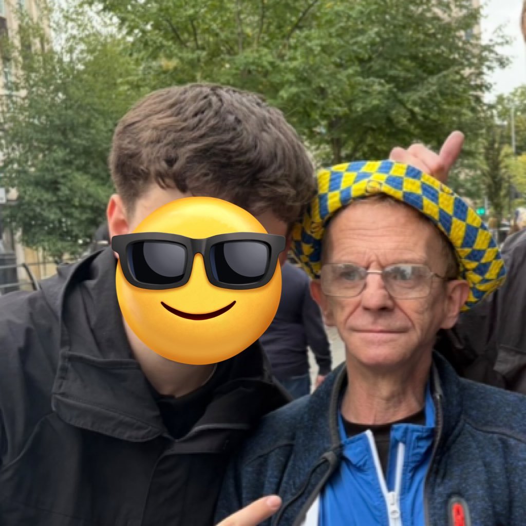 covLCV3's profile picture. 