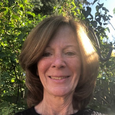 LynnJohnst45518's profile picture. Deleted this app in defiance. Starting over.